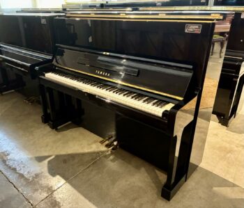 Yamaha U1