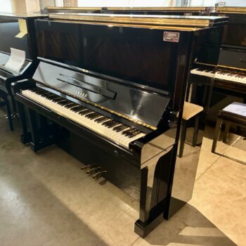 Yamaha U3A